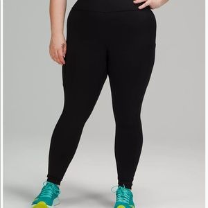 Lululemon Fast and Free high rise leggings. Size 8, 31” inseam
